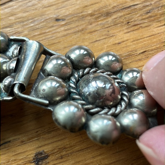 Incredible Vintage Concho Blossom Bracelet 8.5 inches - Picture 7 of 16